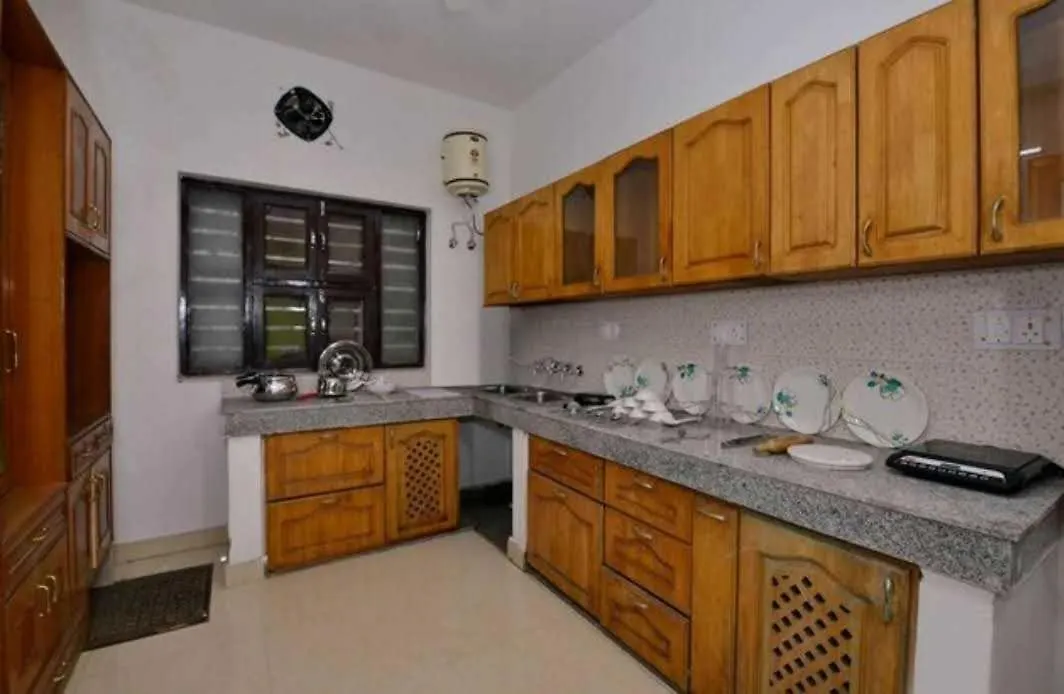 Hotel O Pop Royal Guest House Near Omaxe Celebration Mall Gurgaon 3*,